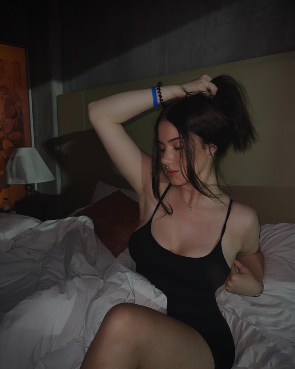 61850ad0e0df5a5a7c347a3f296ed4d3.jpg