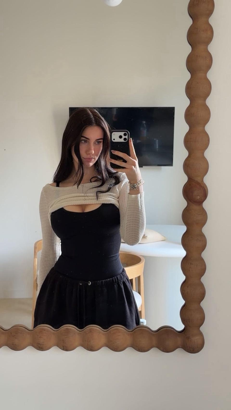 24b1c25f2e2a314b1e9fd187c15eb3a5.jpg